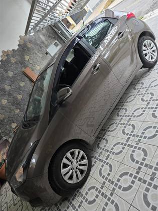 HYUNDAI HB20 1.0 COMFORT PLUS 12V FLEX 4P MANUAL